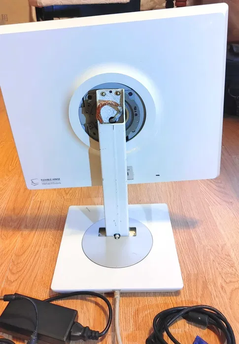 Samsung Display stand mechanism